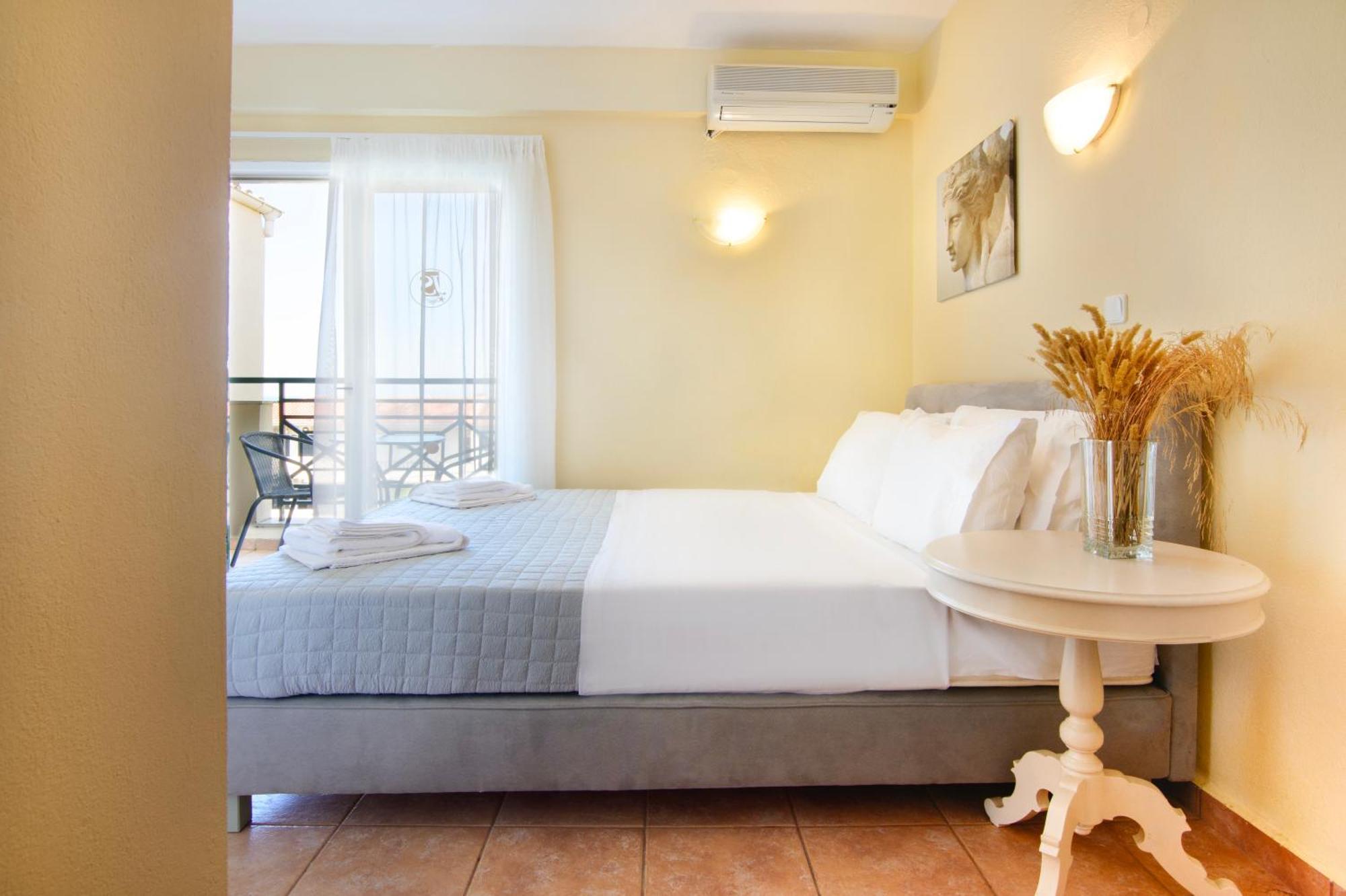 Julia Hotel Fúrka Kültér fotó