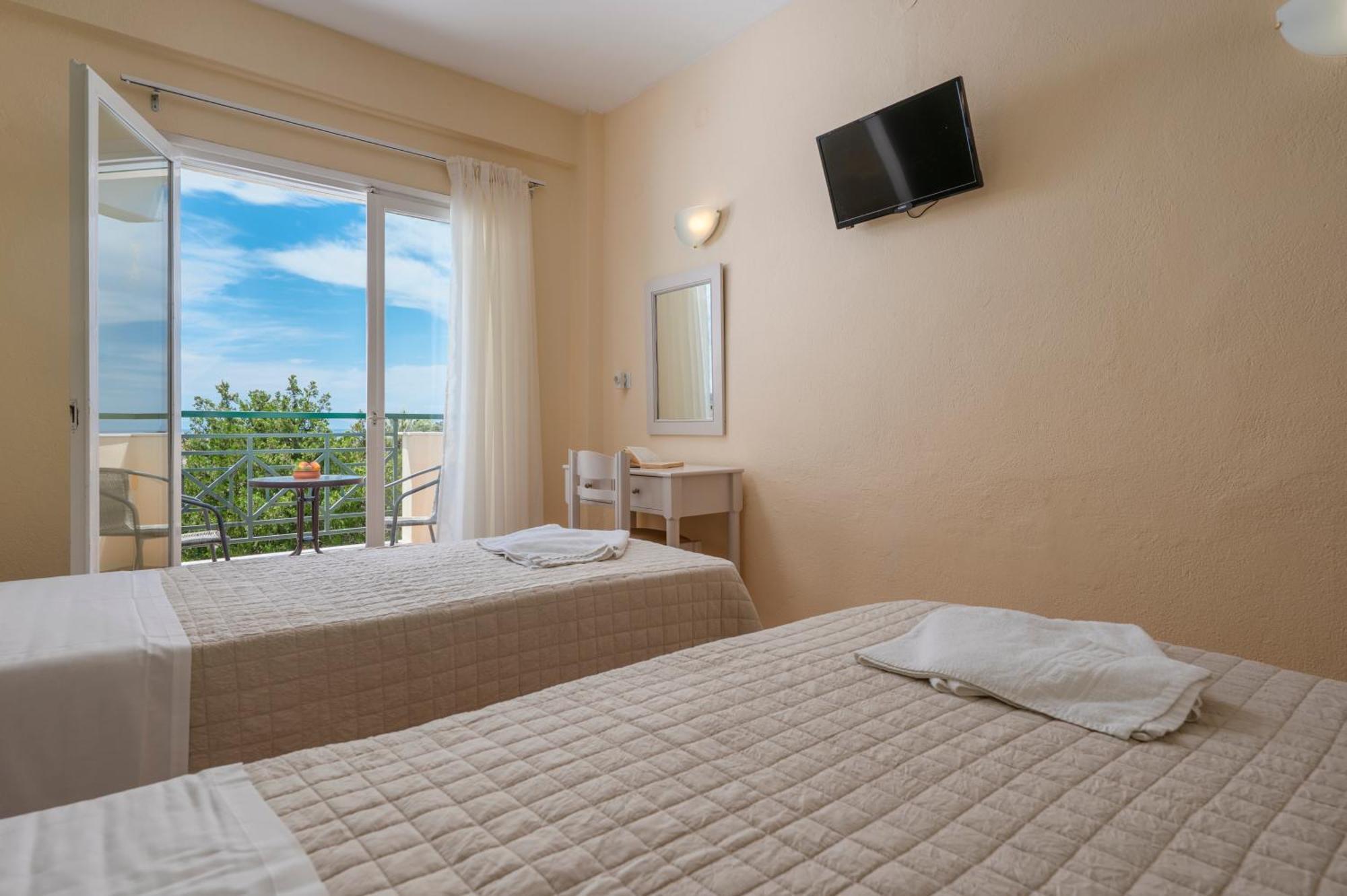 Julia Hotel Fúrka Kültér fotó