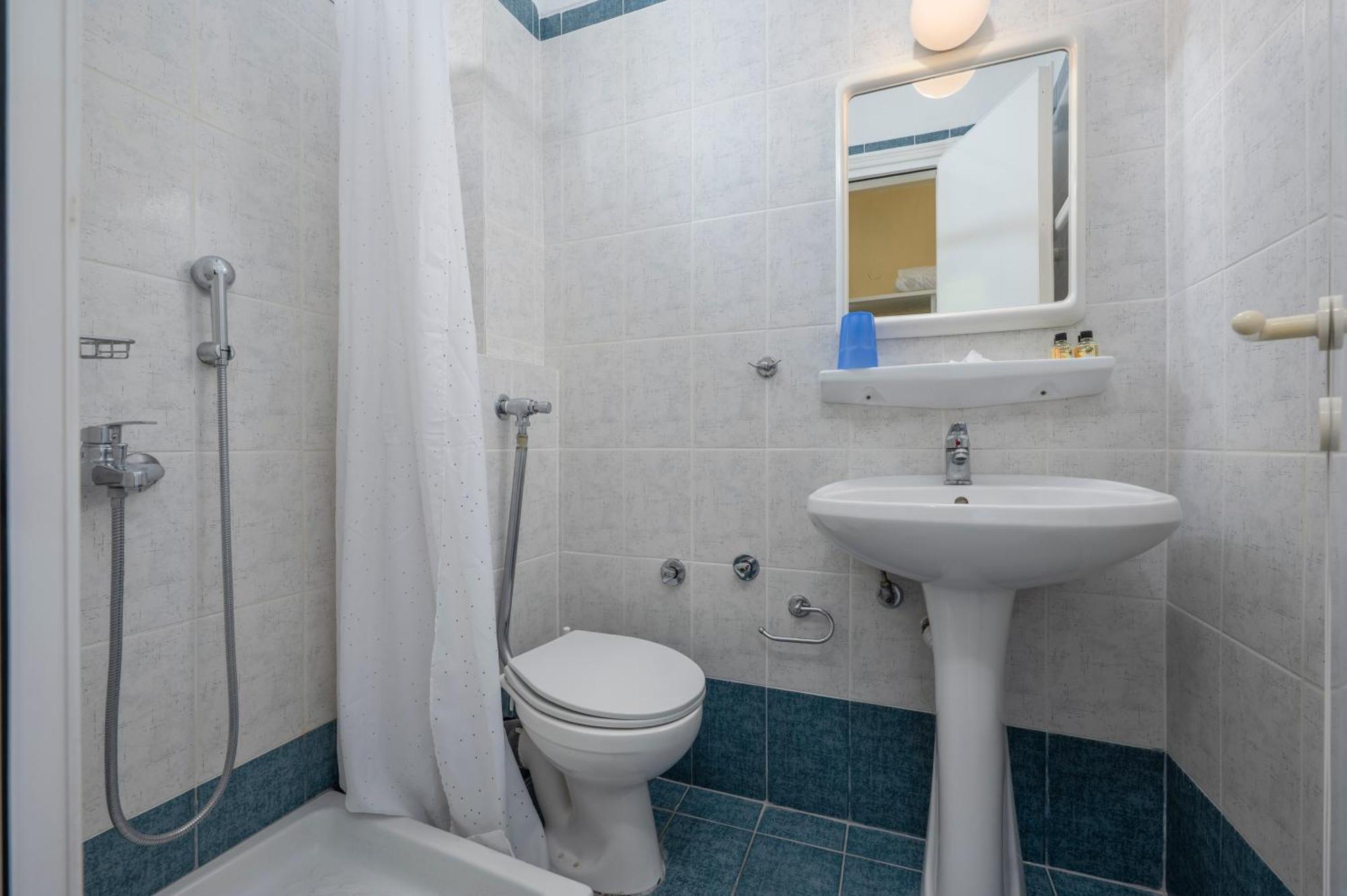 Julia Hotel Fúrka Kültér fotó